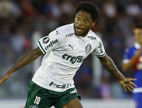 Fora Dos Planos Do Palmeiras Luiz Adriano Pode Jogar A Libertadores