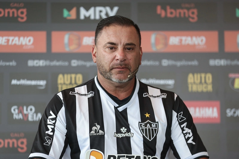 Apresentado No Galo Turco Mohamed Destaca Maior Desafio Da Carreira