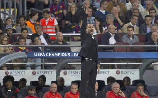 Guardiola é ignorado pela torcida do Barcelona em seu retorno ao Camp