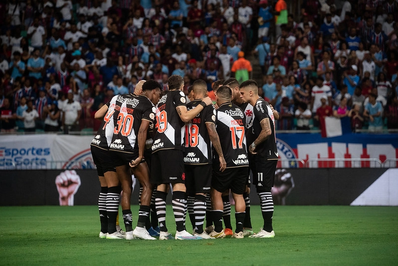 Em Momentos Opostos Vasco E Fluminense Travam Cl Ssico No Nilton