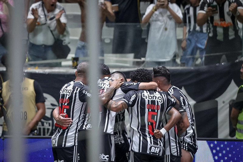 Na Briga Pelo G Atl Tico Mg Recebe O Lanterna Coritiba Na Arena Mrv