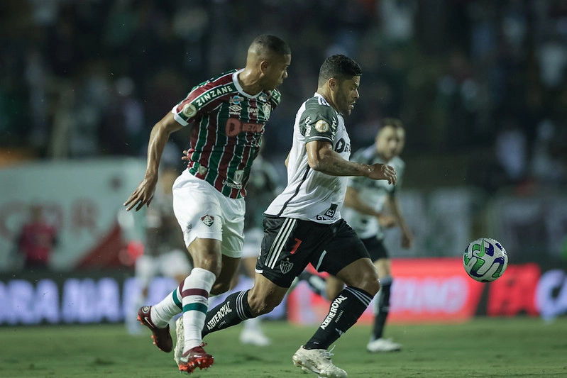 Em confronto direto pelo G 6 Atlético MG e Fluminense se enfrentam na