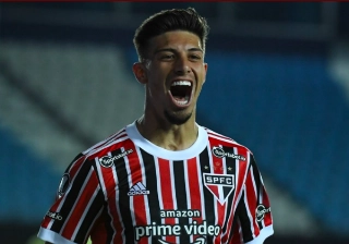 Rigoni, grande nome da classificação são-paulina. Foto: Rubens Chiri/SPFC