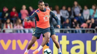 Alex Sandro, durante treino da seleção brasileira antes da Copa América. Foto: Lucas Figueiredo/CBF/Via UOL