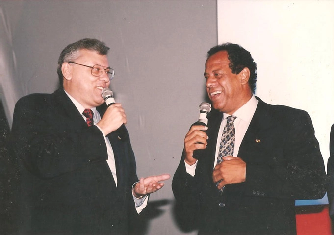Milton Neves e Carlos Alberto Torres em 1998, durante evento do Banco CCF, depois HSBC