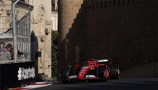 Monegasco levou a Ferrari ao topo em Baku. Foto: Scuderia Ferrari