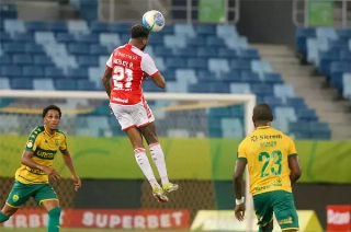 Colorado ganhou o confronto do time matogrossense no primeiro turno. Foto: Divulgação/Internacional