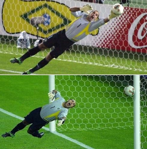 Sequência de grande defesa de Marcos no chute de Oliver Neuville na final da Copa de 2002, que teve vitória brasileira contra a Alemanha por 2 a 0. Fotos : Reprodução
