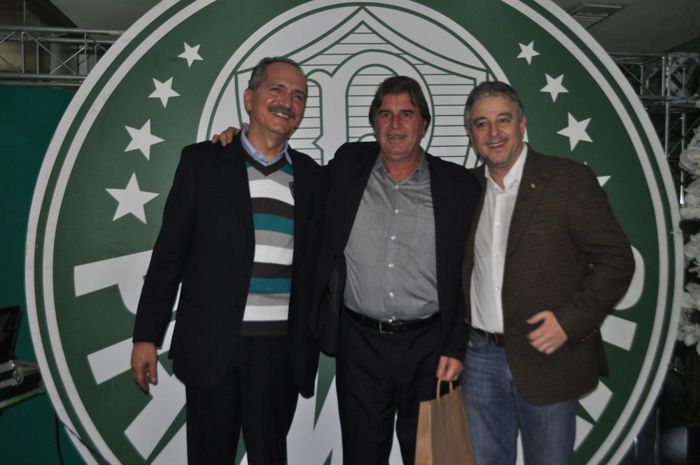 Aldo Rebelo,Jair Gonçalves e Paulo Nobre na festa em homenagem aos ex-jogadores do Palmeiras, em 20 de setembro de 2014, no restaurante do Parque Aquático do Palestra Itália. Foto: Marcos Júnior/Portal TT