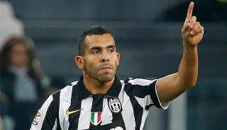 Segundo a publicação, o time francês tentaria a contratação de Tévez caso o uruguaio Edinson Cavani realmente se transfira para o Arsenal, da Inglaterra