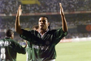 Atacante comemora 20 anos da primeira Copa do Brasil do Palmeiras. Foto: Evelson de Freitas/Folhapress/Via UOL