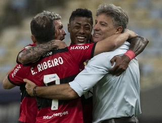 Renato comemora gol do Flamengo contra o São Paulo. Foto: Flickr/Flamengo