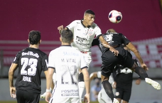 Atacante alvinegro tinha vínculo até janeiro de 2022 com o Timão e ampliou por mais dois anos. Foto: Rodrigo Coca/Ag Corinthians