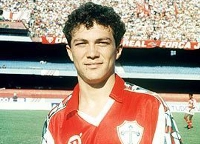 Sinval - Ex-centroavante da Portuguesa e Botafogo-RJ