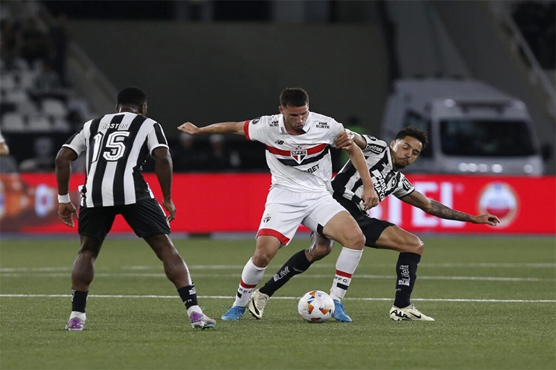 Por vaga na semifinal da Libertadores, São Paulo recebe o Botafogo; as ...