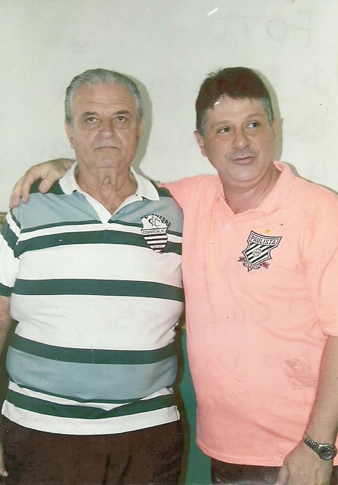 Tomires e Emerson Gaspari, amigo e escritor de livros esportivos. Foto envida por Tomires