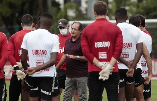 Coordenador de Futebol do Tricolor destacou as dificuldades encontradas no campeonato. Foto: Rubens Chiri/saopaulofc.net