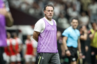Gabriel Milito, treinador da equipe mineira. Foto: Pedro Souza/Galo