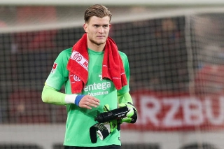 Liverpool anuncia contrata&ccedil;&atilde;o de goleiro revela&ccedil;&atilde;o do futebol alem&atilde;o