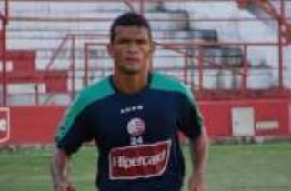 Vitória não aceita emprestar o volante Ramirez para o Náutico