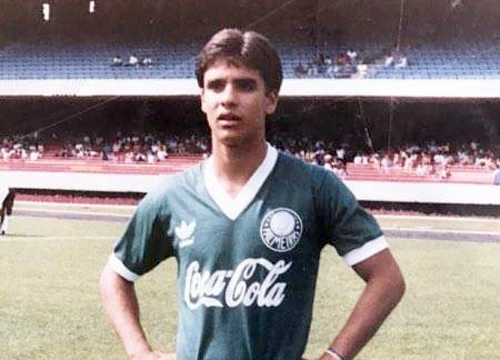 Eduardo Gald&atilde;o - Ex-lateral do Palmeiras