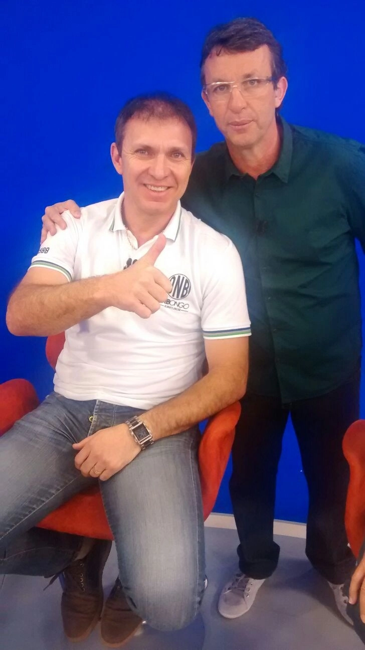 Velloso e Neto, rivais nos anos 90, posaram para a foto no programa Os Donos da Bola.