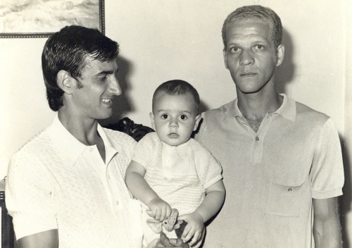Foto em Araraquara, em 1971: Pio, Alexandre (o filho de Pio) e Ademir da Guia