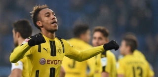 PSG acerta a contratação de Aubameyang por R$ 255 milhões, diz jornal