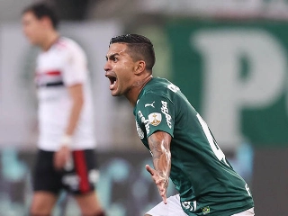 Camisa 43 do Verdão é o maior artilheiro da história do estádio. Foto: Cesar Greco