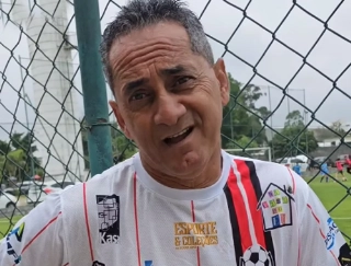 Na última quarta-feira, antes de disputar uma partida de futebol. Foto: Reprodução/Instagram