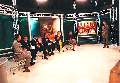 Debate Bola noturno na Copa de 2002: o telão anunciou 
