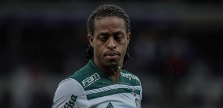 Keno tem lesão na coxa; previsão é de três a quatro semanas de recuperação
