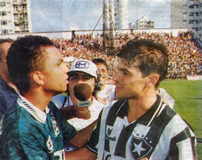 Amoroso e Túlio na partida entre Botafogo e Guarani
