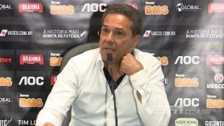 'Vai ficar com vergonha', dispara Luxemburgo a árbitro de Grêmio x Vasco