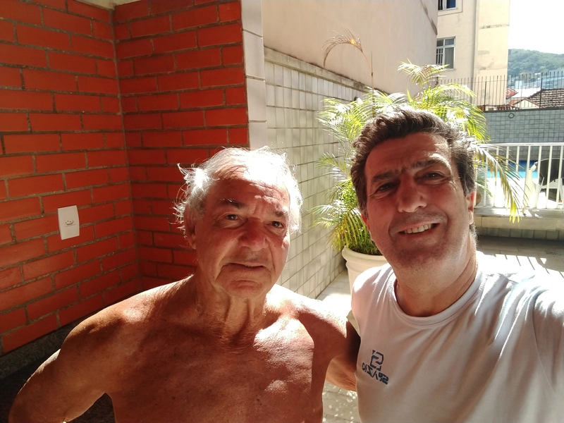 Em agosto de 2022, em Niter&oacute;i (RJ), Roberto Miranda e Carlos Alberto Spina (ex-Matsubara). Foto: arquivo pessoal de Carlos Alberto Spina
