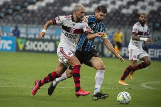 Ga&uacute;chos e cariocas iniciam a disputa por vaga na semifinal da competi&ccedil;&atilde;o. Foto: Alexandre Vidal/Flamengo
