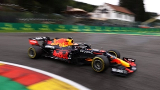 Holandês superou os carros da Mercedes no TL2. Foto: Red Bull Racing Honda