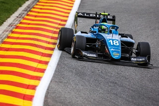 Piloto brasileiro pontuou nas três corridas disputadas na Bélgica. Foto: Dutch Photo Agency)
