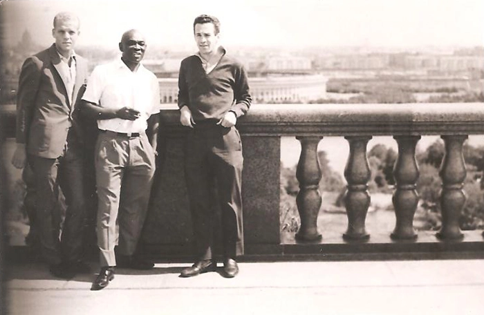 Em 1966, Ademir da Guia, Mário Américo e Valdir, em Moscou. Foto: arquivo pessoal de Valdir Joaquim de Moraes
