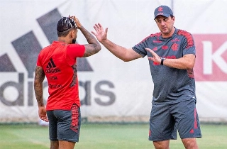 Ex-treinador do Flamengo tem ideias que casam com a filosofia de jogo do Peixe. Foto: Alexandre Vidal/Flamengo