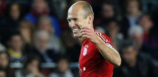 Robben faz golaço, Bayern vence e abre 10 pontos ponta do Campeonato Alemão