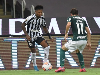 Atacante alvinegro revelou pedidos para deixar a Vila Belmiro no final da temporada passada. Foto: Ivan Storti/Santos FC