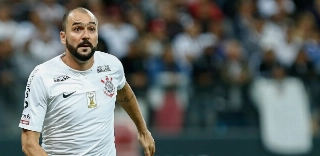 Danilo, que completou 39 anos em setembtrto, pretende jogar por mais uma temporada