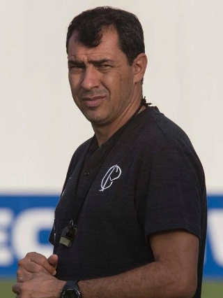 Carille tem maratona de jogos com o Corinthians. Foto: Daniel Augusto Jr/Ag. Corinthians/Via UOL