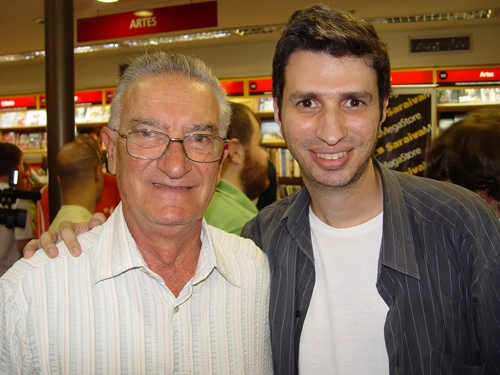Outra foto da noite em que Mauro Beting lançou o livro 