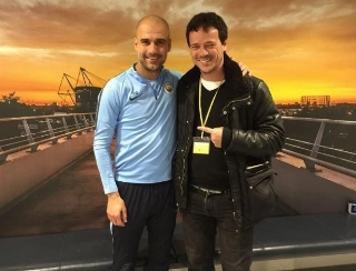 Diniz visitou Guardiola em viagem para aprimoramento profissional. Foto: Assessoria de Imprensa