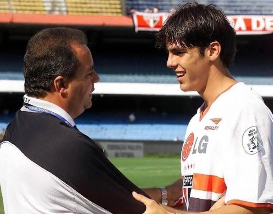 No Morumbi, Vadão reencontra Kaká, jogador revelado por ele. Foto: Divulgação
