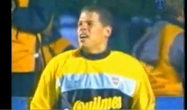 Córdoba após defender a cobrança do alviverde Roque Júnior na finalíssima da Libertadores de 2000. Foto: Reprodução