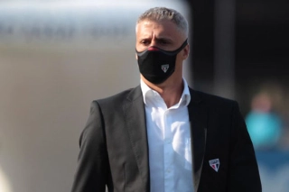 Hernán Crespo segue mais tranquilo após vitória no último jogo. Foto: Rubens Chiri / saopaulofc.net