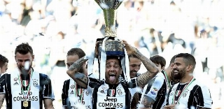 Daniel Alves foi peça chave da Juventus na reta final da temporada